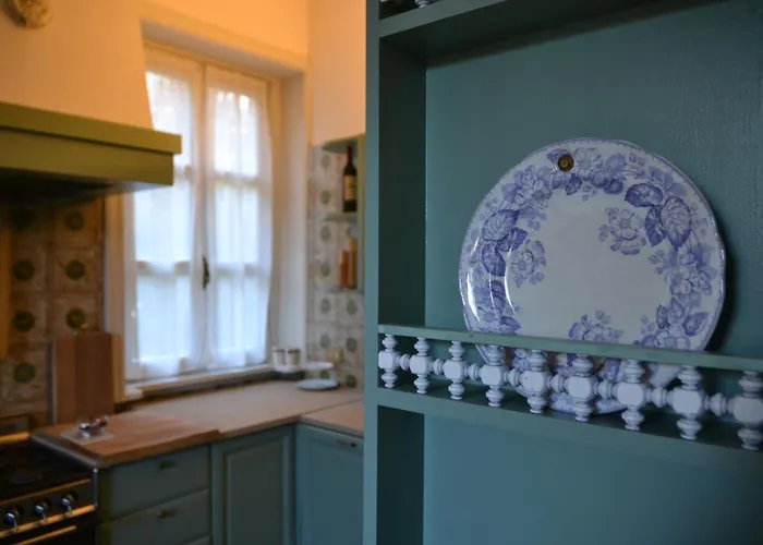 Sofia Luxury Between And Milano *